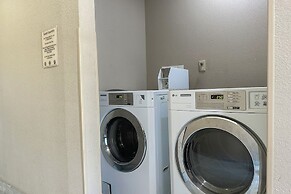 Classic Inn By OYO I- 240 Near Memphis Airport