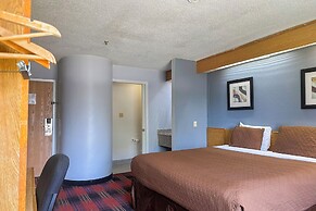 Classic Inn By OYO I- 240 Near Memphis Airport