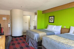 Classic Inn By OYO I- 240 Near Memphis Airport