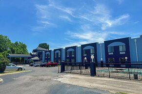 Classic Inn By OYO I- 240 Near Memphis Airport