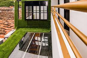 Park Lleras 11br Pool Jacuzzi