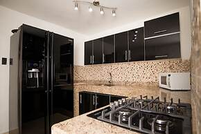 Park Lleras 11br Pool Jacuzzi