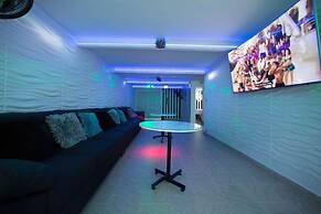 Park Lleras 11br Pool Jacuzzi