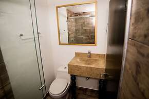 Park Lleras 11br Pool Jacuzzi