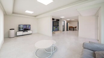 Gapyeong Dream Pool Villa Pension