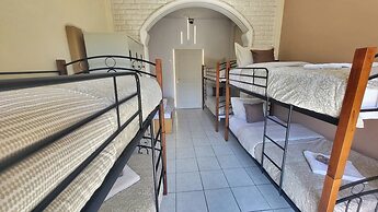 4-bedroom Athens Smart Stay - Base Rate - Extra Customisable