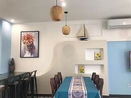 Deluxe 3 Br Corner House - Novaworld PT