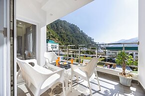 Alaya Stays Kingdom Heartz