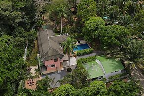 Idyllic Villa Hillside near Big Buddha