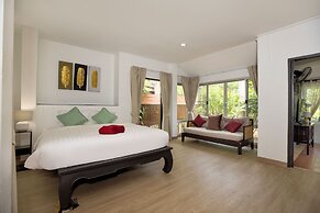 Idyllic Villa Hillside near Big Buddha