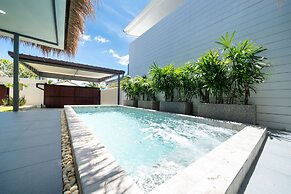 Balinese-Style 2BR Pool Villa Aemy