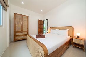 Balinese-Style 2BR Pool Villa Aemy