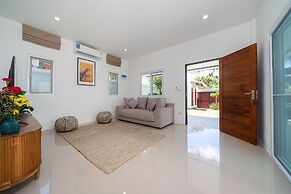 Balinese-Style 2BR Pool Villa Aemy