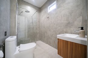 Balinese-Style 2BR Pool Villa Aemy