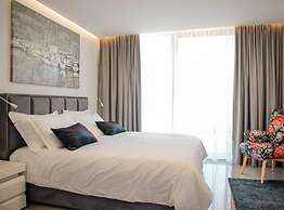 Sunset Serenity Villa With Pool, Gym and Sauna