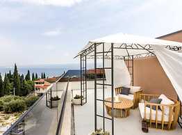 Luxury Penthouse Duce