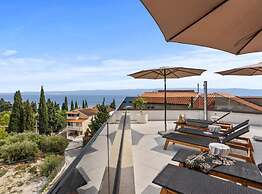 Luxury Penthouse Duce