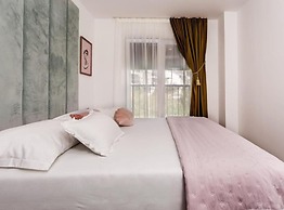 Luxury Penthouse Duce