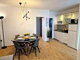 Charming Apartments Tome With Pool