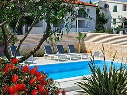 Charming Apartments Tome With Pool