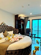 Luxury Hanoi Hotel