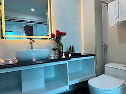 Luxury Hanoi Hotel