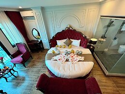 Luxury Hanoi Hotel