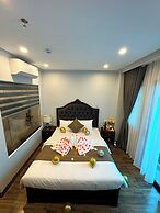 Luxury Hanoi Hotel
