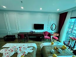 Luxury Hanoi Hotel