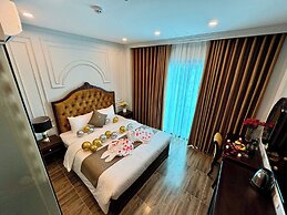 Luxury Hanoi Hotel