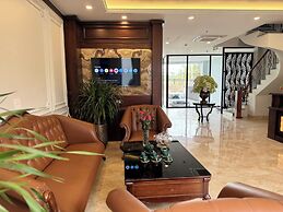Luxury Hanoi Hotel