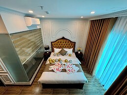 Luxury Hanoi Hotel