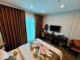 Luxury Hanoi Hotel