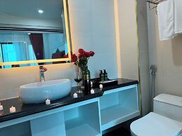 Luxury Hanoi Hotel