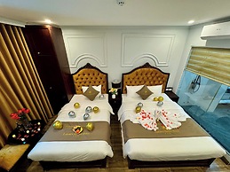 Luxury Hanoi Hotel
