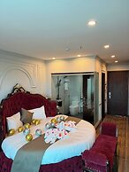 Luxury Hanoi Hotel