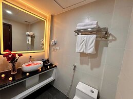 Luxury Hanoi Hotel