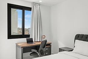 Maestro City Apartments