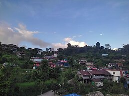 jay sambhoo pumdikot lodge