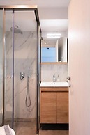 Velvet Luxury Studios in the City Center by BiNobi!