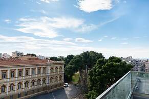 Velvet Luxury Studios in the City Center by BiNobi!