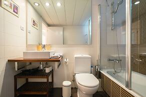 Sardenya Apartment by Olala Homes