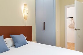 Señor Urgell Apartment By Olala Homes