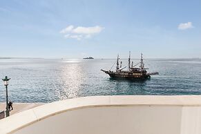 Infinity & Beyond seafront apartments