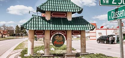 Budget Friendly Studio With Wifi Smart TV 32C