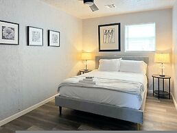 Budget Friendly Studio With Wifi Smart TV 32C