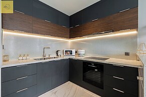 Landmark 81 Magical Tower Apartment