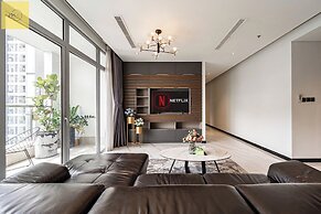 Landmark 81 Magical Tower Apartment