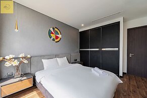 Landmark 81 Magical Tower Apartment