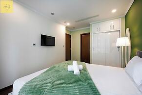 Landmark 81 Magical Tower Apartment